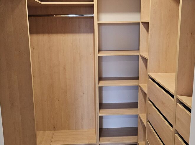 Šatna - dekor javor mandal