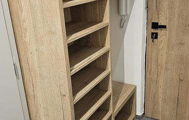 Policový botník - dekor halifax