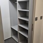 Šatna - světle šedá