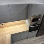 Kuchyň - moderní šedá