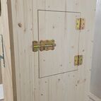 Krmítko pro papoušky